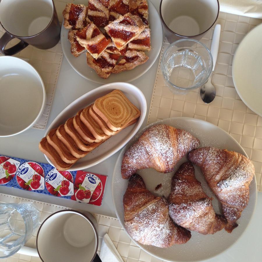 La Morona Bed & Breakfast Rocchetta Tanaro Екстериор снимка
